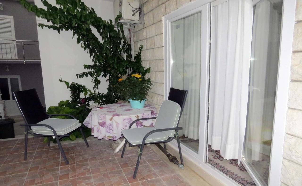 Rooms N&M Baška Voda Exterior foto