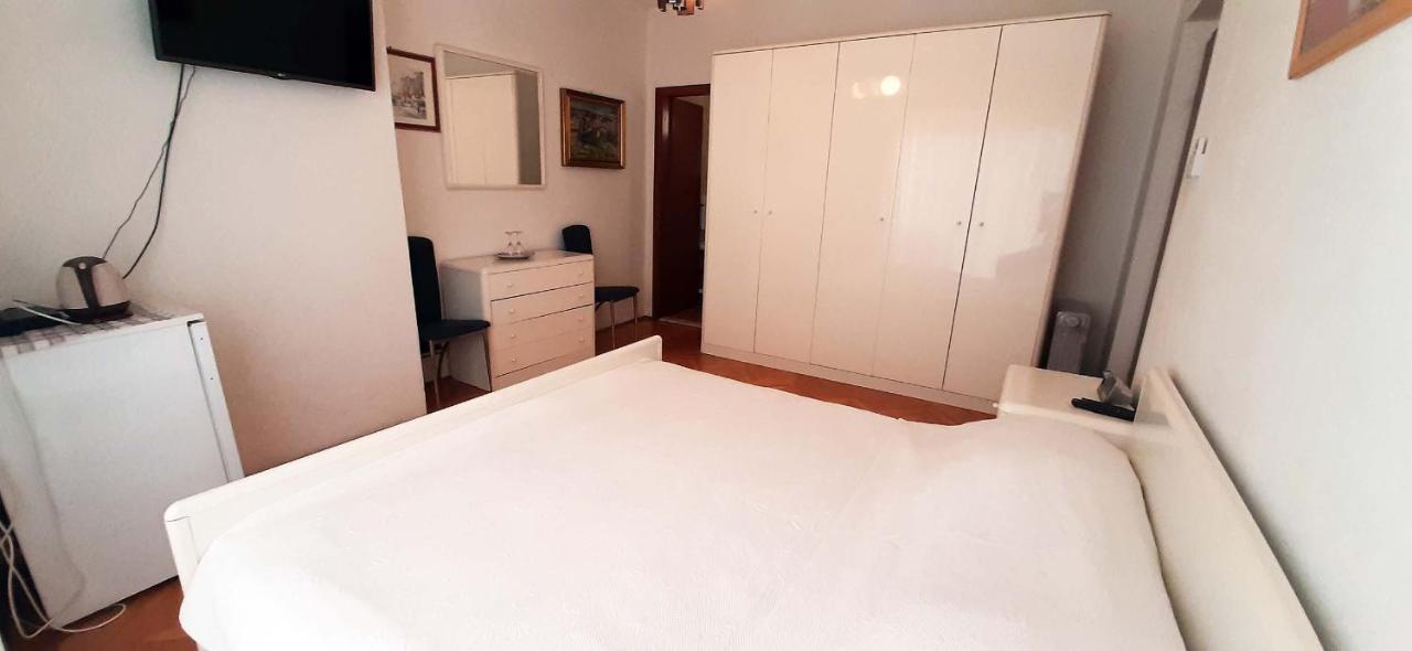 Rooms N&M Baška Voda Exterior foto