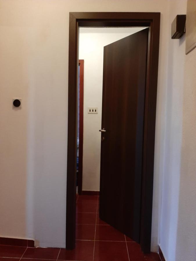 Rooms N&M Baška Voda Exterior foto